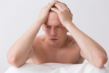 Dün gece ne hatırlamaya çalışarak oldu