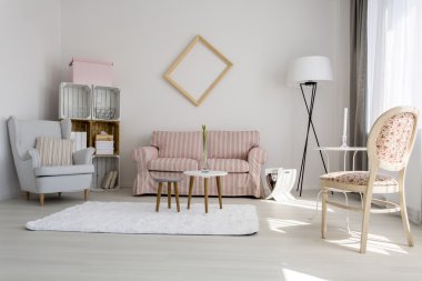 Sakinleştirici oturma odası dekor