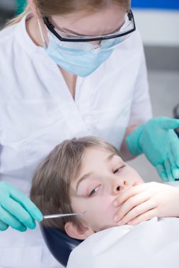 Dişçi araçları korkuttu