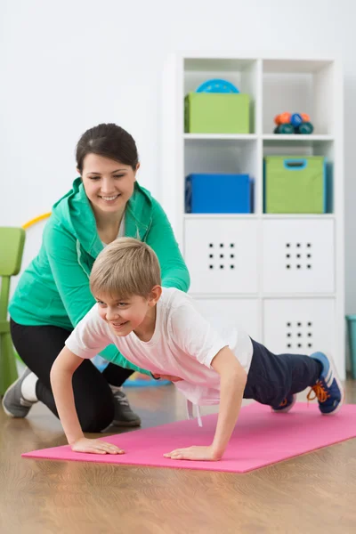 Ha kul med sjukgymnastik — Stockfoto