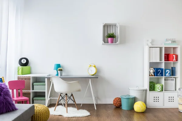 Habitación colorida para niños — Foto de Stock