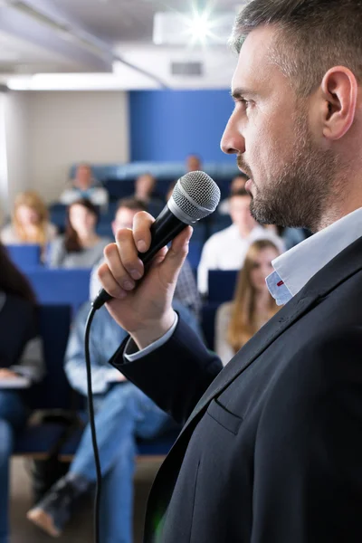 Approccio serio all'esame che sta per iniziare — Foto Stock