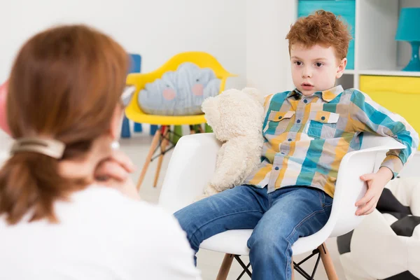 Difficoltà a focalizzare la sua attenzione — Foto Stock