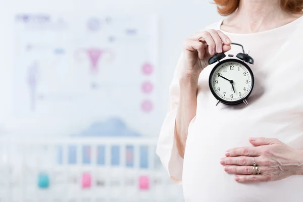 El último momento para tener un bebé — Foto de Stock