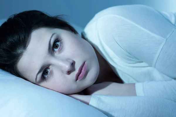 Young woman in the night — Stock Photo, Image