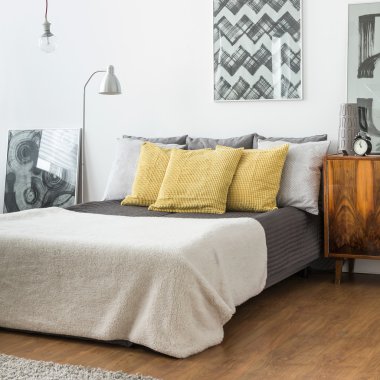 Işık yatak takımları ile evlilik bed