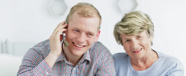 Enkelhet i dagliga kontakter — Stockfoto