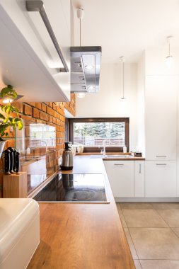 Rahat mutfakta yemek bir zevktir