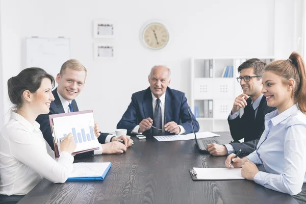 Concentreren op gemeenschappelijke doel — Stockfoto