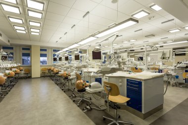 Profesyonel diş hekimleri burada yapılır