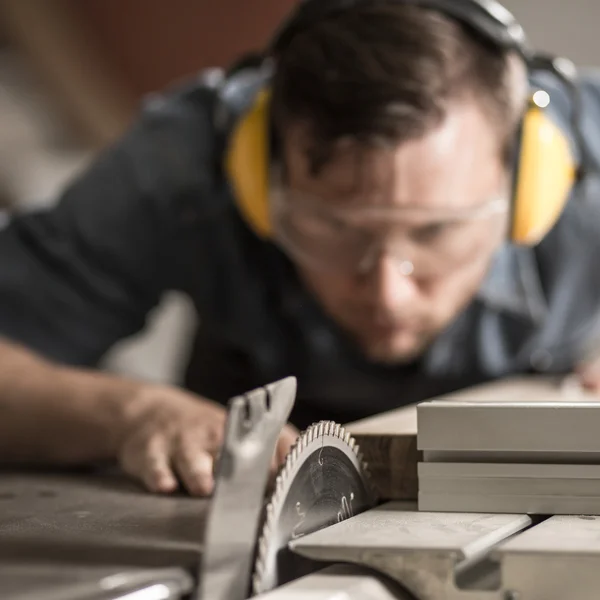 Joiner hout zagen — Stockfoto