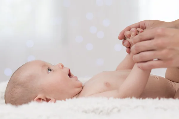 Nie pozwolę ci odejść, Mama! — Zdjęcie stockowe