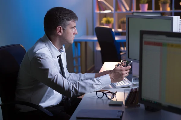 Lavorare sodo per raggiungere i suoi obiettivi — Foto Stock