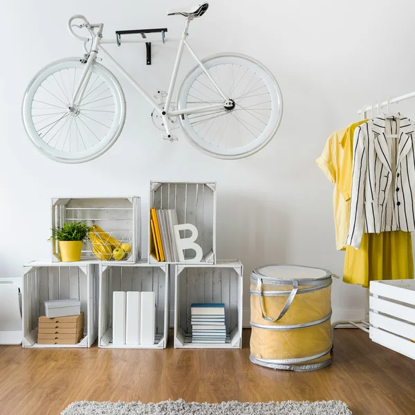 Decoraciones elegantes en la sala de estar moderna — Foto de Stock