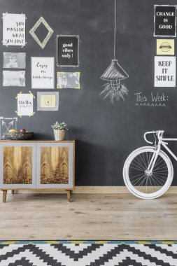 Modern etnik ilham ile düz