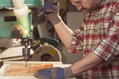 Doğal malzemeler boyun eğdirme