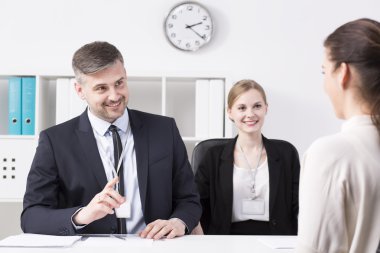 Kadına el hareketi işadamı