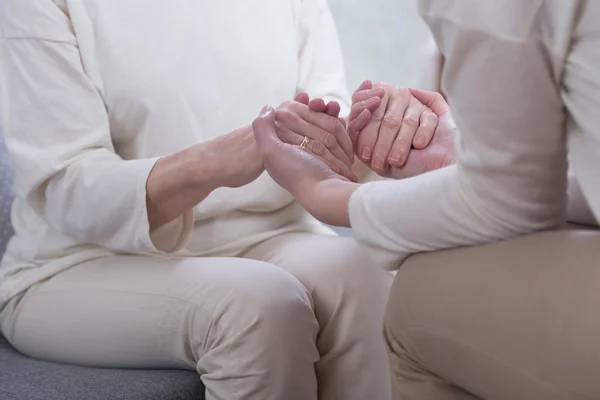 Nos mantendremos unidos y sobreviviremos. — Foto de Stock