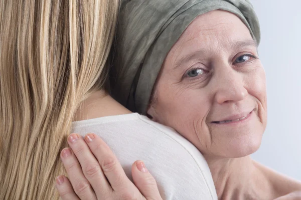 Su cercanía me ayuda a luchar contra el cáncer —  Fotos de Stock