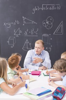 Tahta üzerinde matematiksel formüller