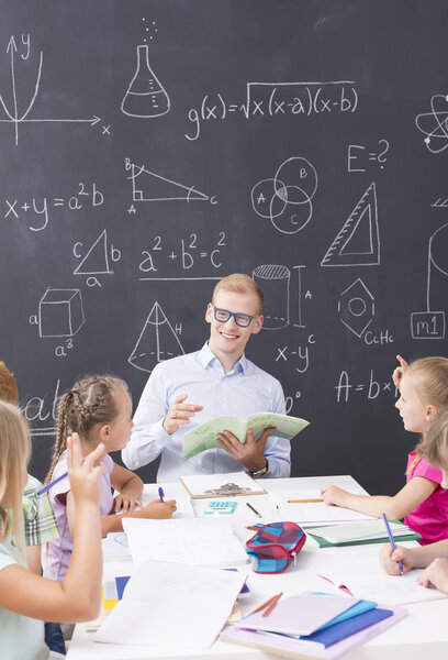 Они знают все ответы.
