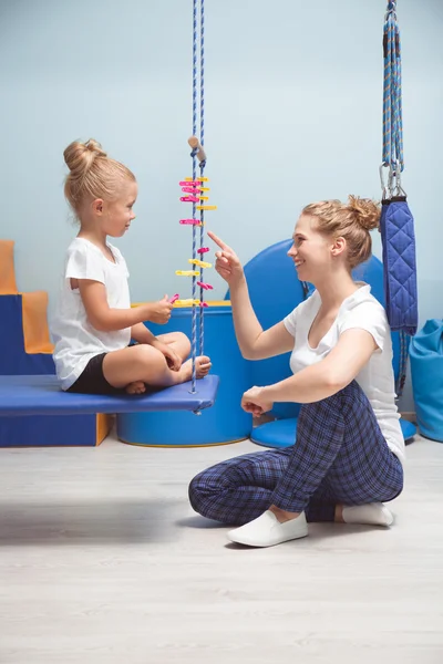아이 들을 위한 감각 통합 치료 — 스톡 사진