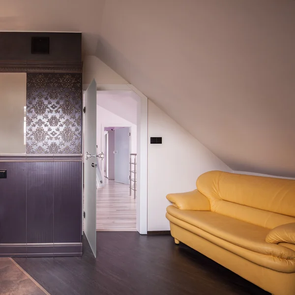 Hedendaagse luxe badkamer lounge — Stockfoto