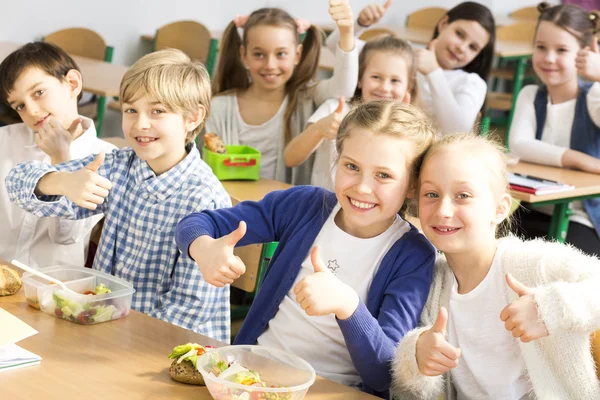 Att ha roligt med vänner — Stockfoto