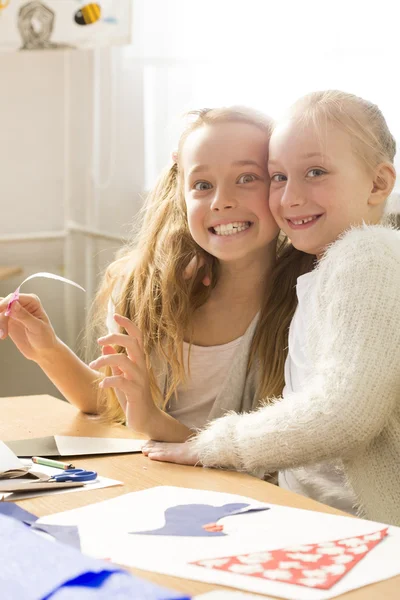 Fare relazioni a scuola — Foto Stock