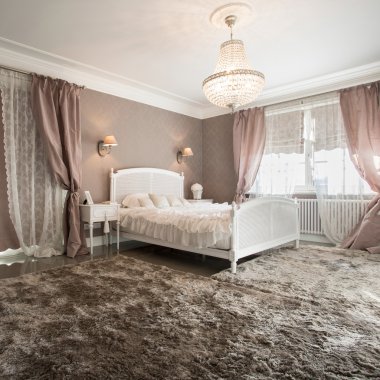 Güzellik yatak odası iç yumuşak halı ile