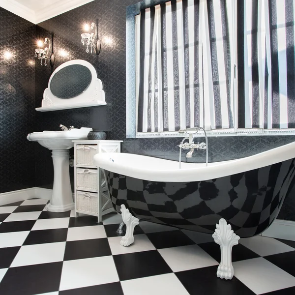 Czarny wanna w łazience nowoczesne — Zdjęcie stockowe