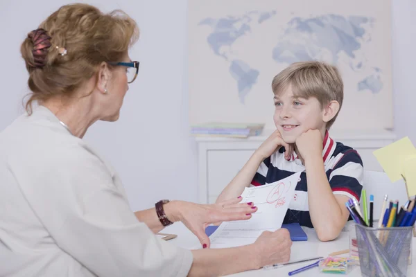 Bereid om te luisteren over favoriete studiegebied — Stockfoto