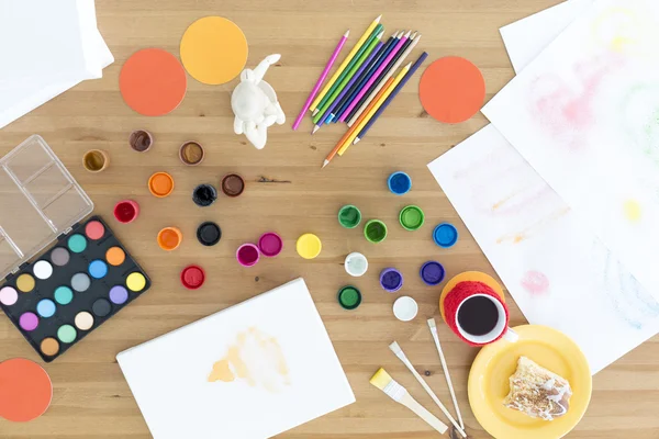 Desk of a little artist — Stock Photo, Image