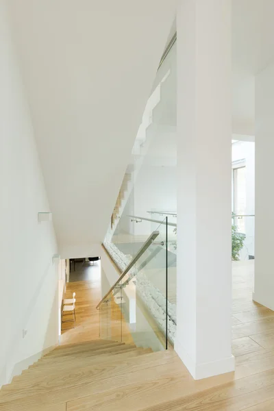 Escalera minimalista blanca — Foto de Stock