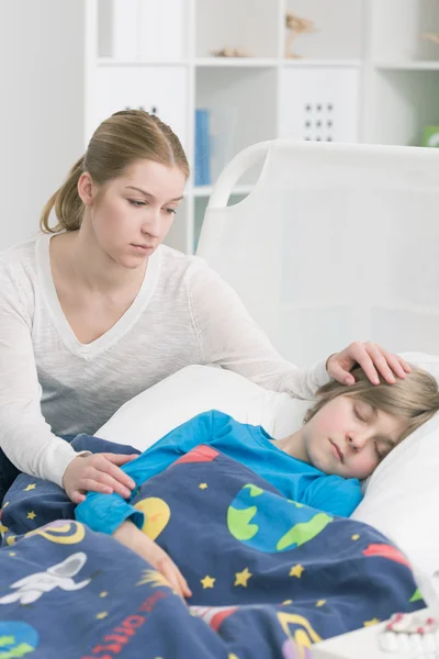 Worried about her son's health breakdown — Stock Photo, Image