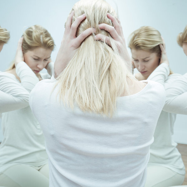 Девушка с психическими проблемами
