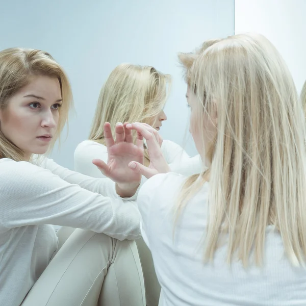 Closed in psychiatric hospital — Stock Photo, Image