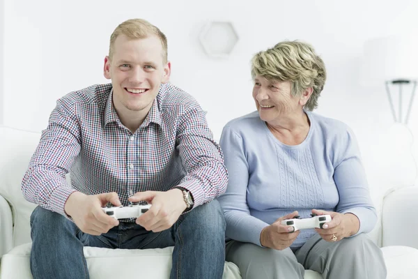 Beating her grandson — Stock Photo, Image