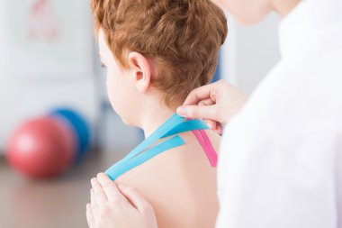 Kinesiyoloji teyp çocuk için faydaları