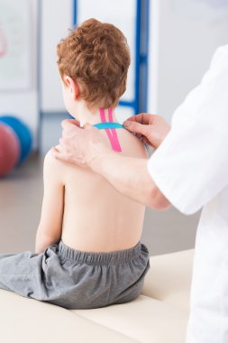 Pediatride taping Kinesio