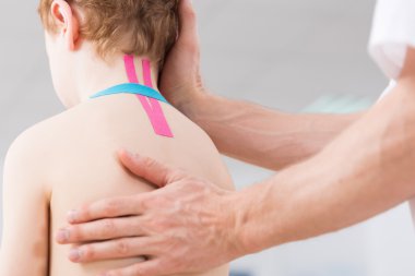 Fizyoterapi taping Kinesio