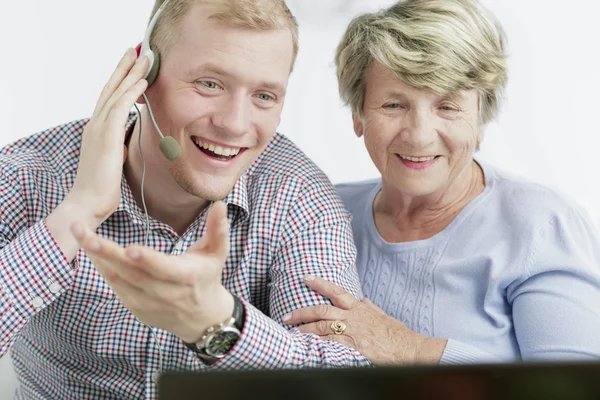 Staying in touch with the rest of the family — Stock Photo, Image