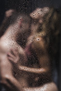 Çok delice aşık...