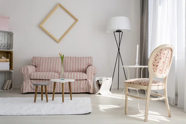 Bela ideia sofisticada sala de estar — Fotografia de Stock