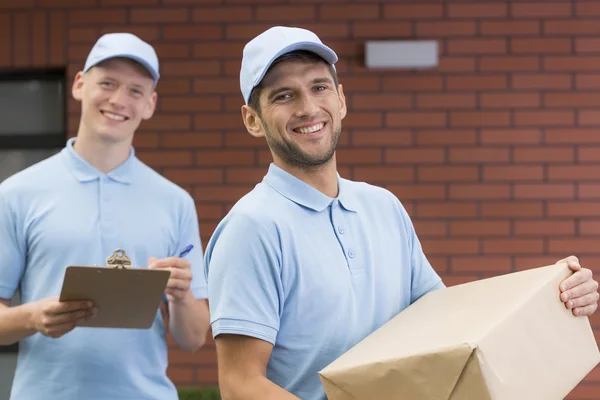Somebody is waiting for this parcel post — Stock Photo, Image