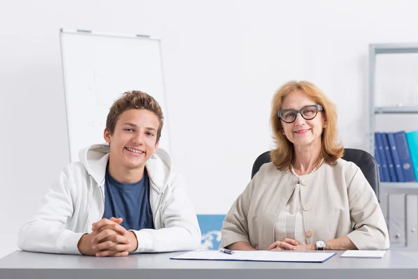 Estoy orgulloso de mi estudiante. ! — Foto de Stock