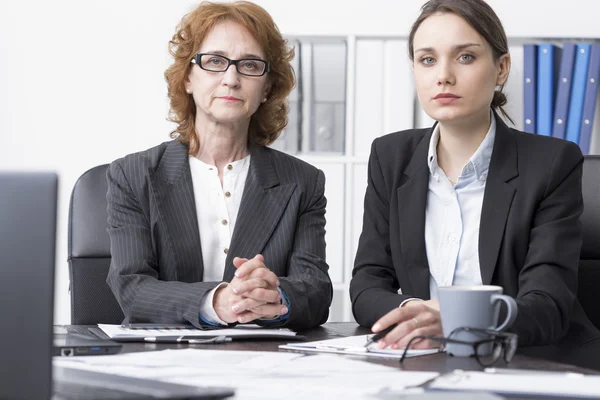 Das Problem mit der gebotenen Sorgfalt angehen — Stockfoto