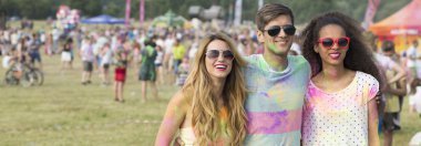 Renkler Festivali sırasında yeniden oluşturma