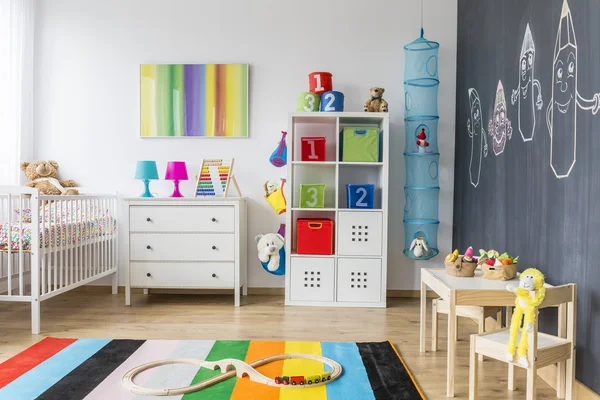 Spelen van de ruimte van de kamer van een baby — Stockfoto