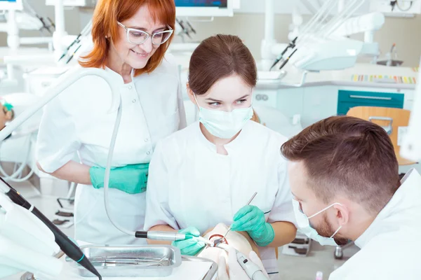 Mastering their skills of future dentists — Stock Photo, Image